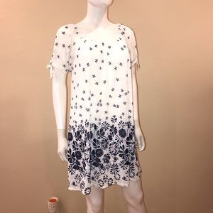 Siren Lily Blue White Floral Shift Dress Size Small On Off Shoulder Cottagecore